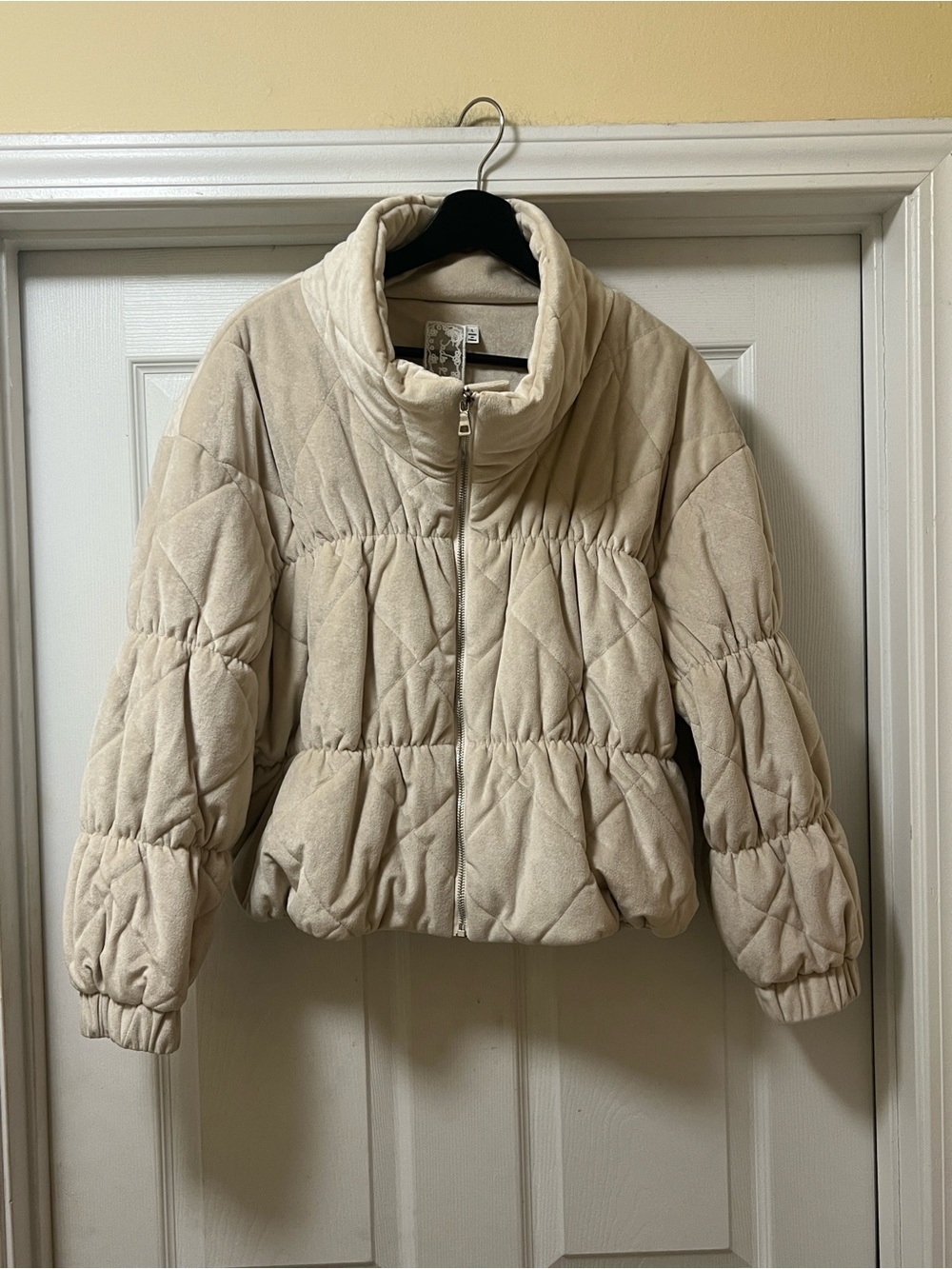 Sadie & Sage Quilted Puff Jacket in Cream